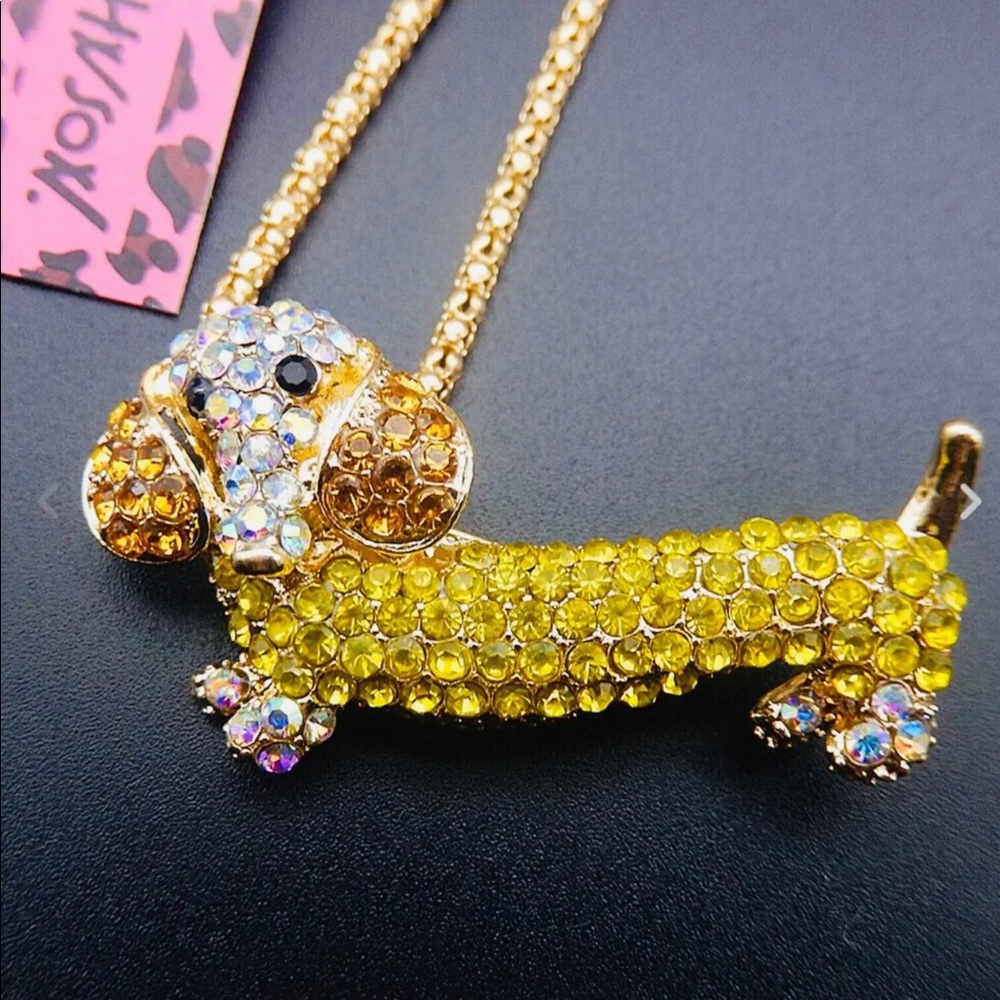 NWT BETSEY JOHNSON RHINESTONE DACHSHUND NECKLACE
